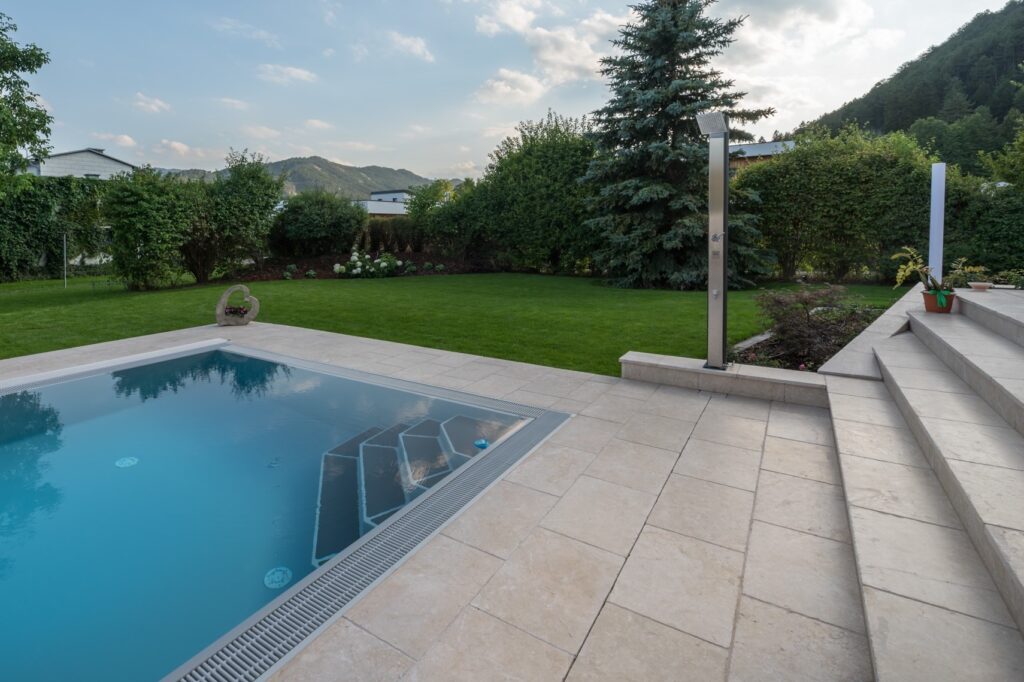 Hard limestone natural stone levante Crema antique patio slabs with pool