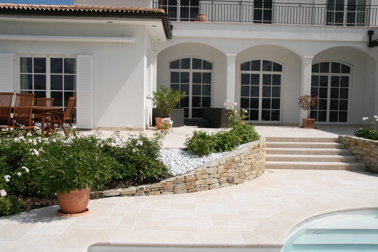 Levante Crema antique - 01