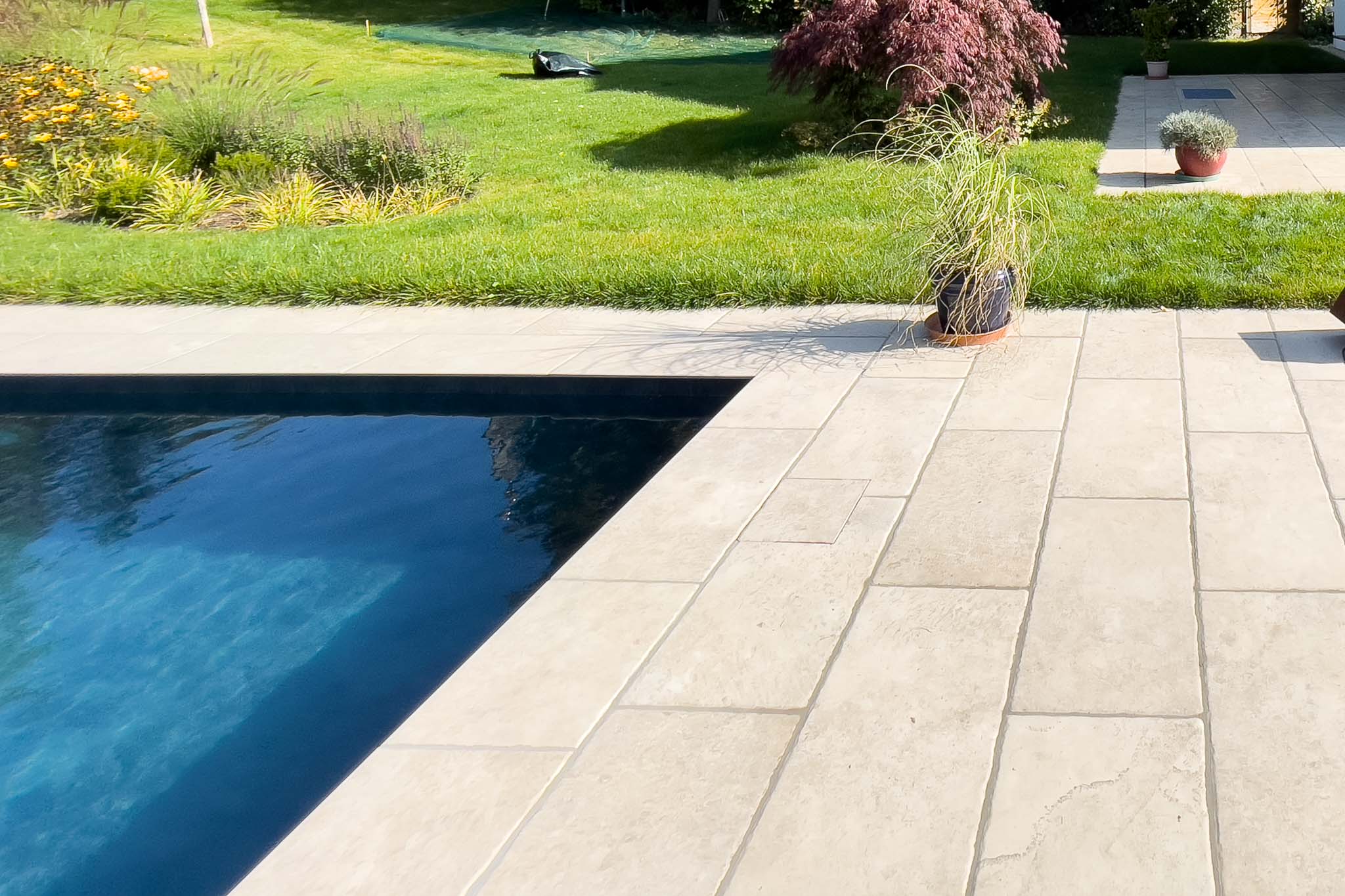 Technostein Terrassenplatten aus Feinsteinzeug in creme beige antike Kanten outdoor 2cm-01
