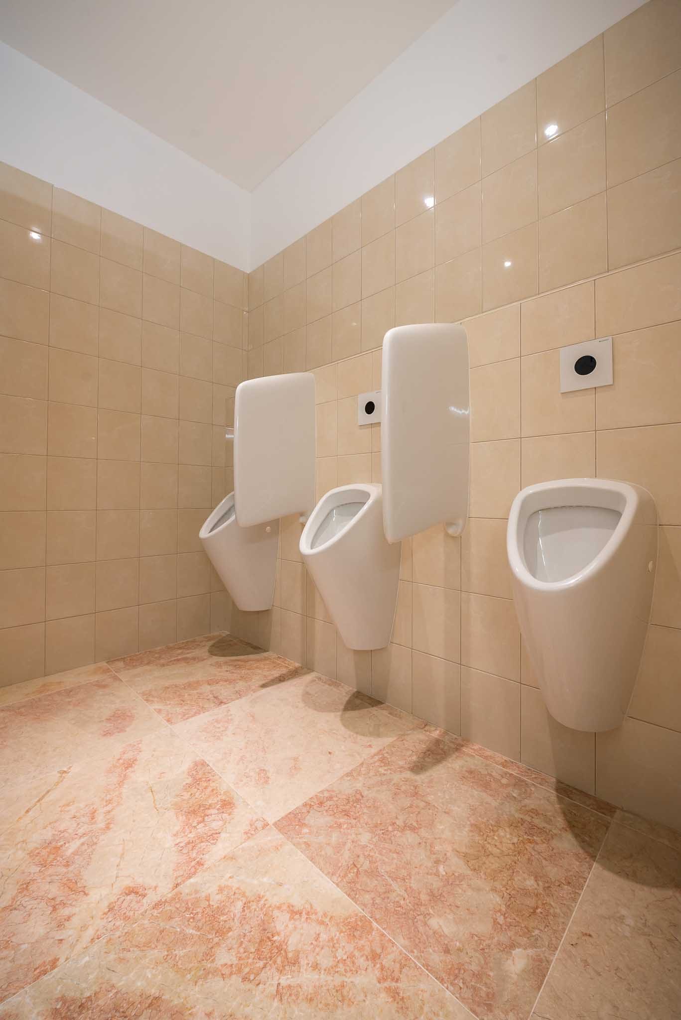 Rotenturm Castle with natural stone floor made of Levante Crema Rosé-3 hard limestone Rotenturm Castle with natural stone floor made of Levante Crema Rosé-3 hard limestone