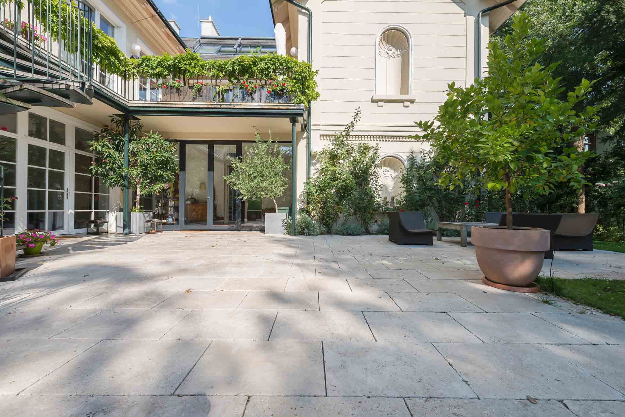 Noble travertine Nocciole natural stone terrace slabs-3