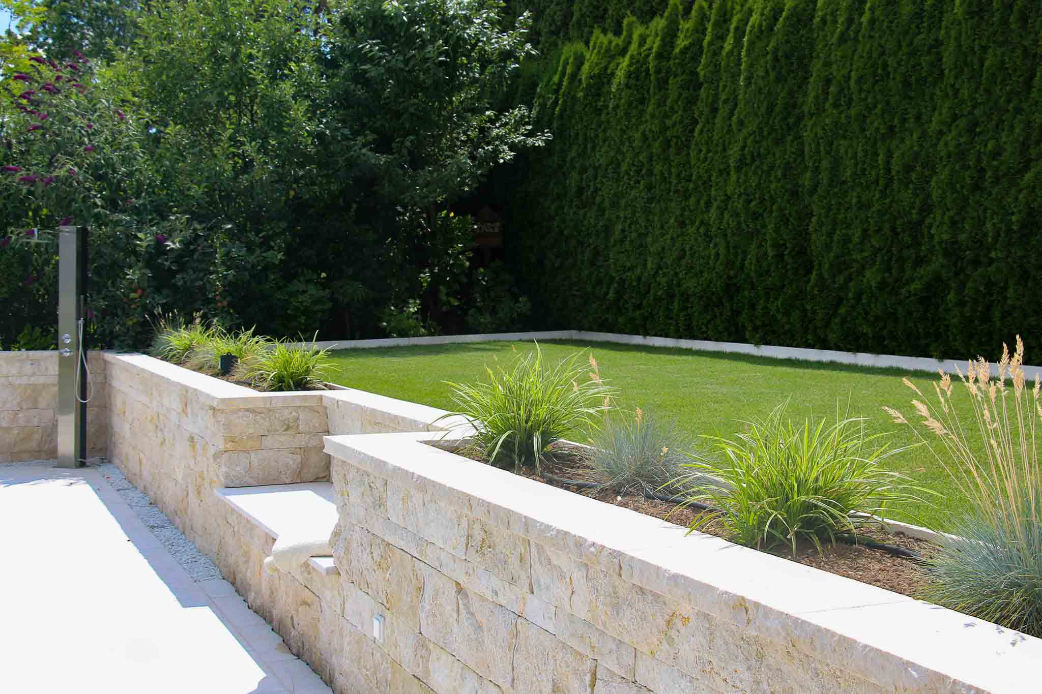Levante Crema solid wall-1 Levante Crema solid wall-1