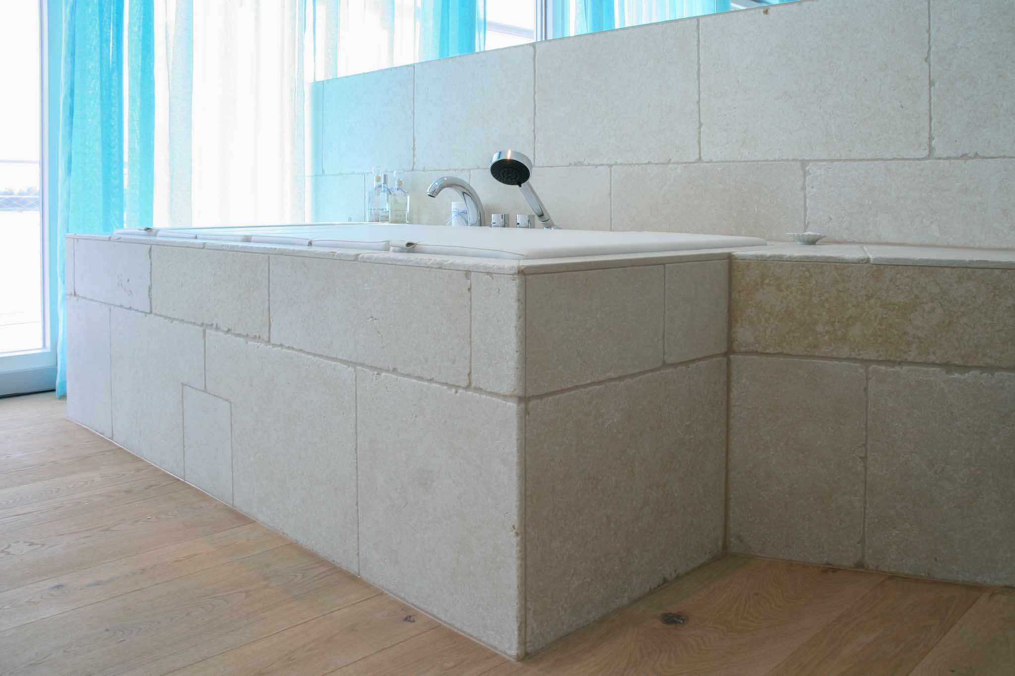 Limestone K 642 HL antique-5 Limestone K 642 HL antique-5