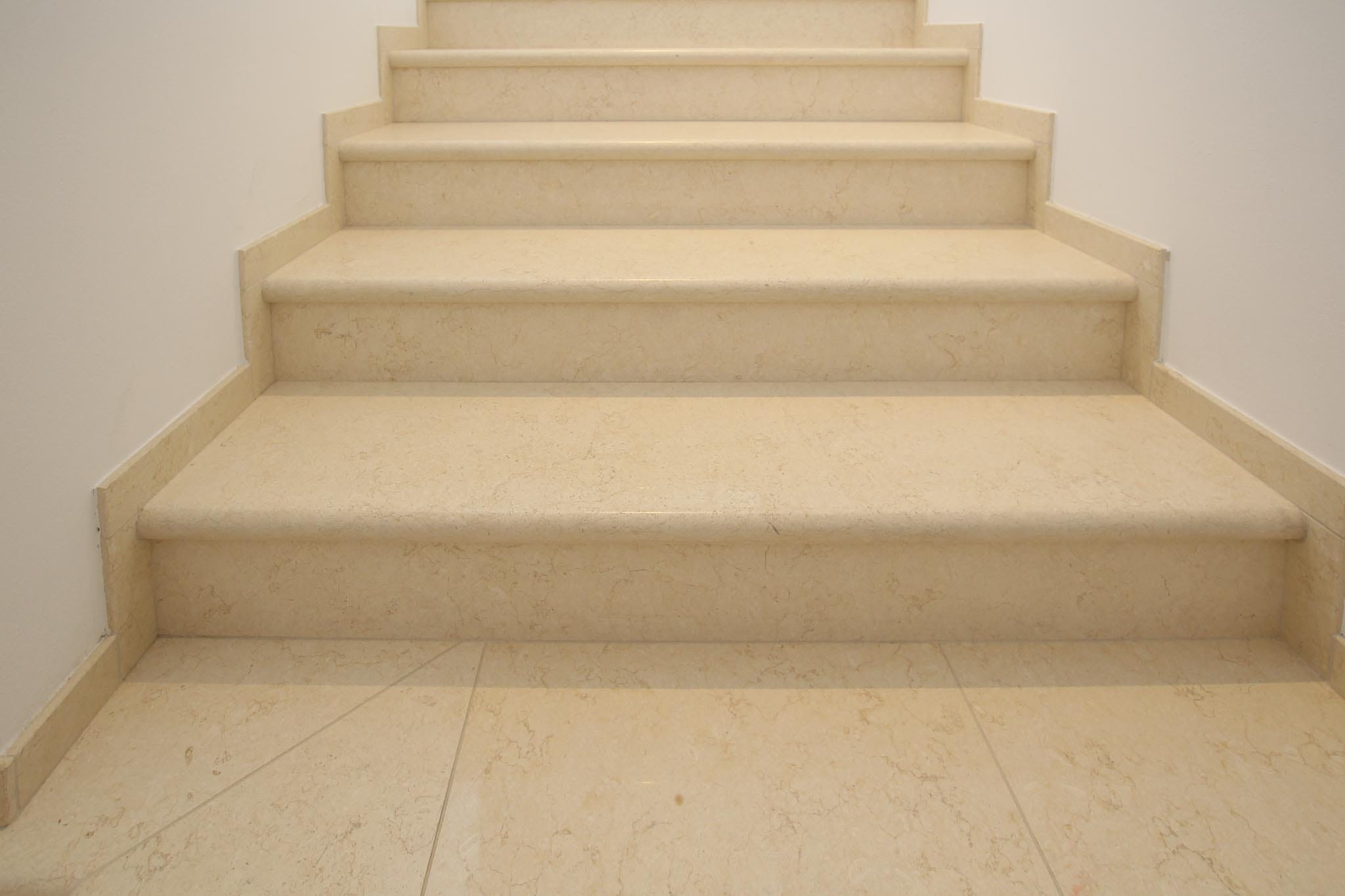 Limestone K 642 HL patinated-6 Limestone K 642 HL patinated-6